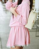 Chân váy nỉ xếp ly phối ren