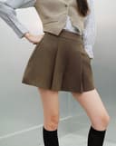 Quần short ống A xếp ly